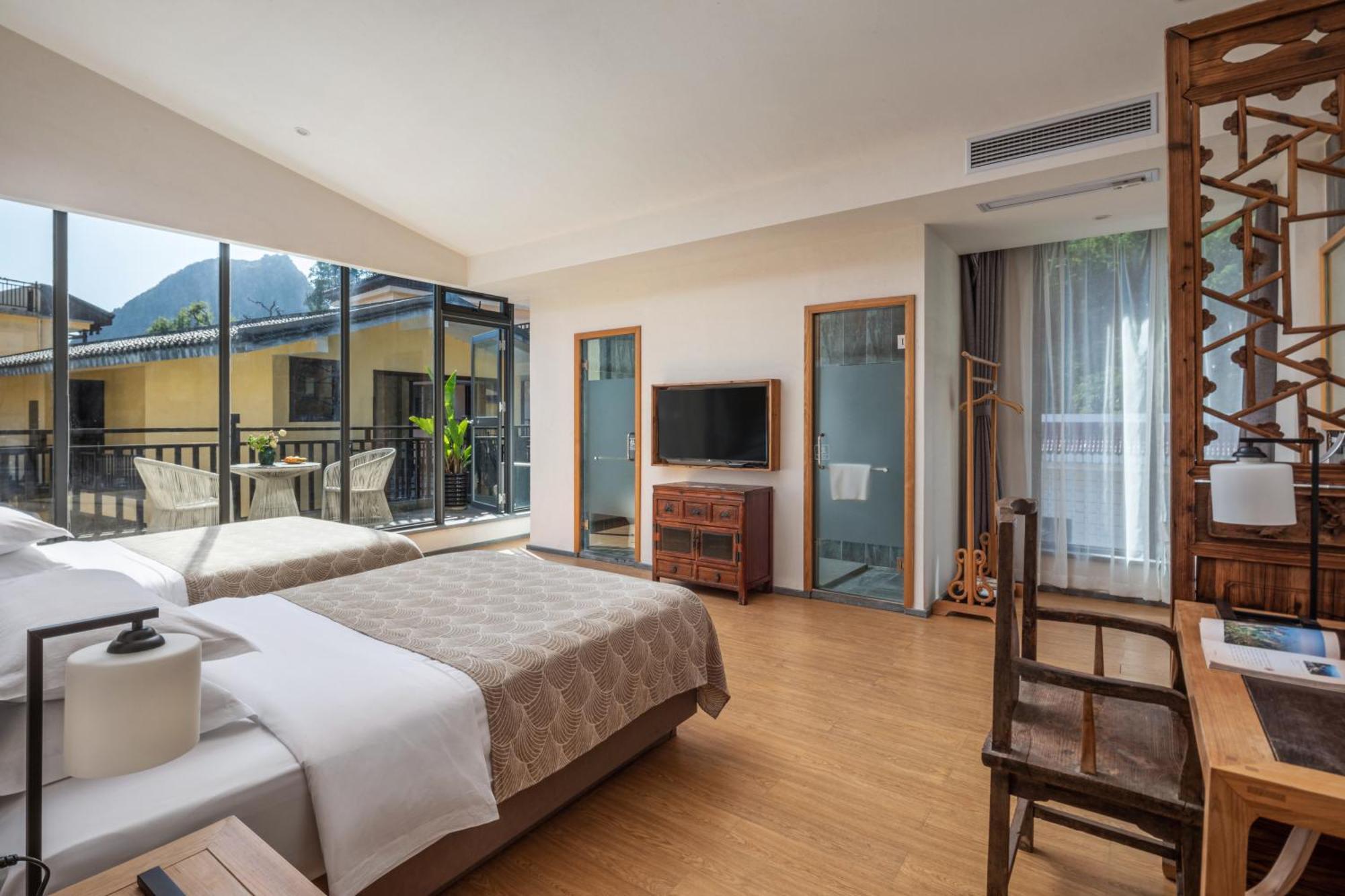 Guilin Heshe Lakeside Resort-Free Pick Up Service Stay Two Nights Exterior photo