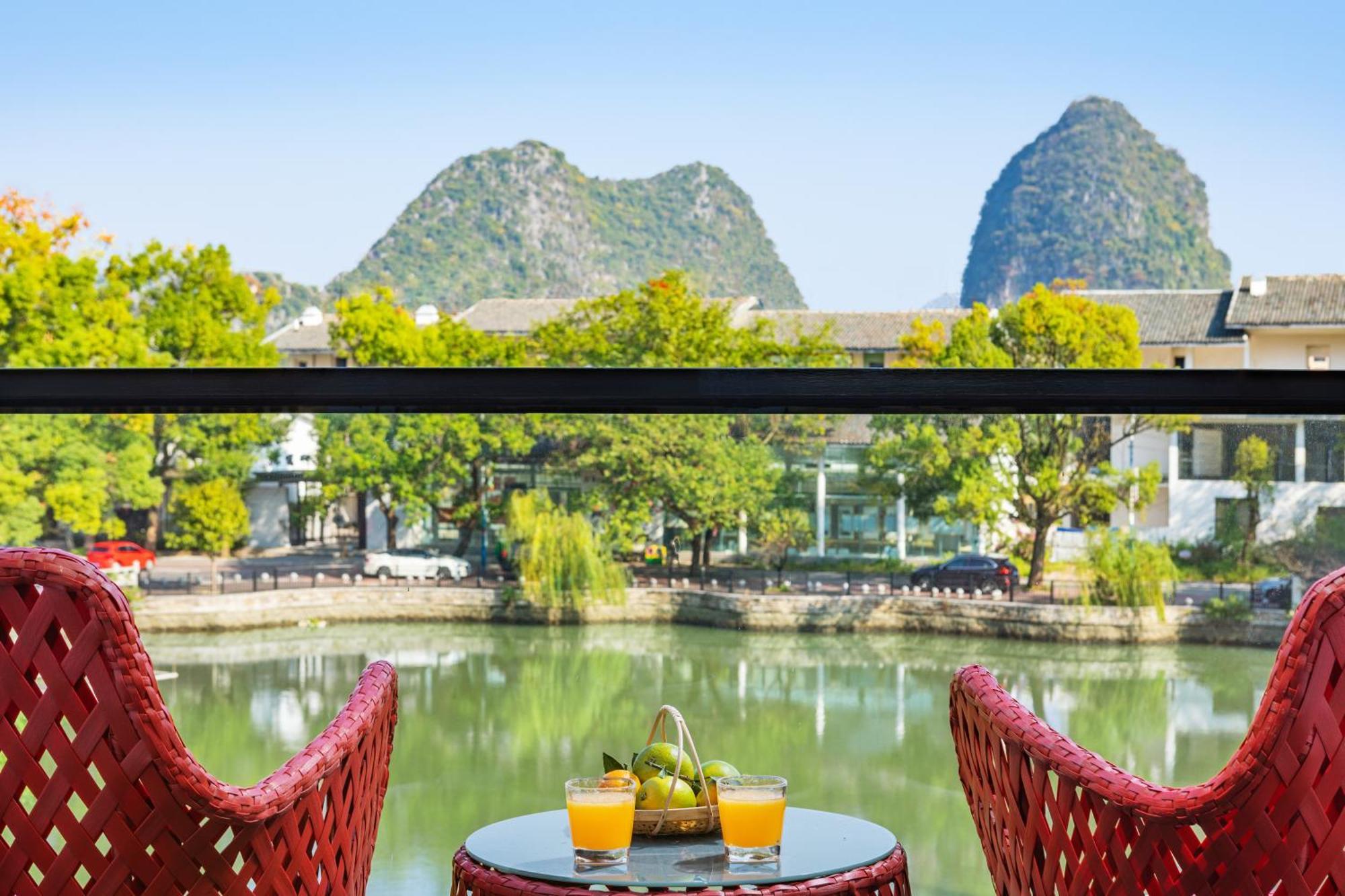 Guilin Heshe Lakeside Resort-Free Pick Up Service Stay Two Nights Exterior photo