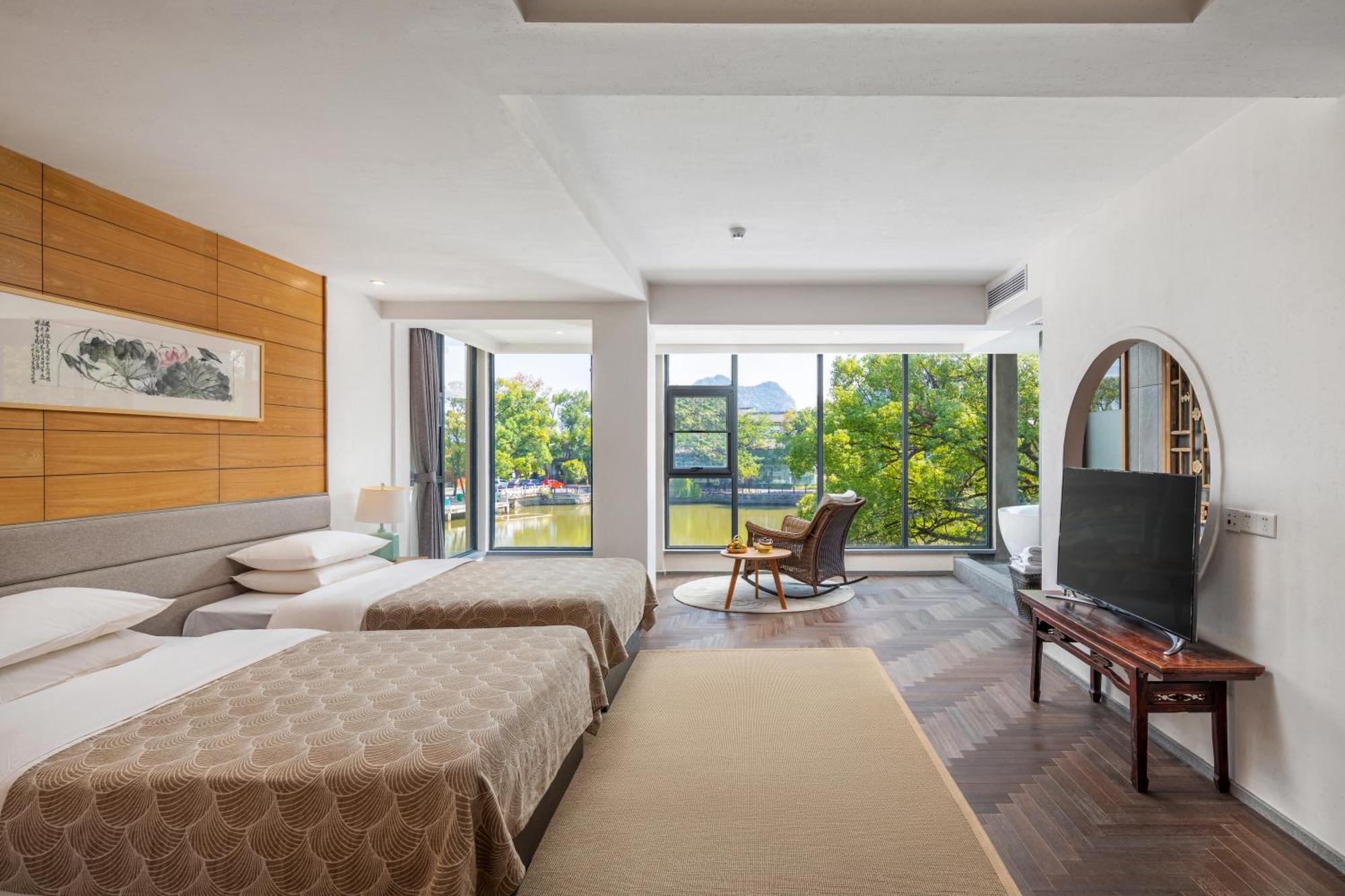 Guilin Heshe Lakeside Resort-Free Pick Up Service Stay Two Nights Exterior photo