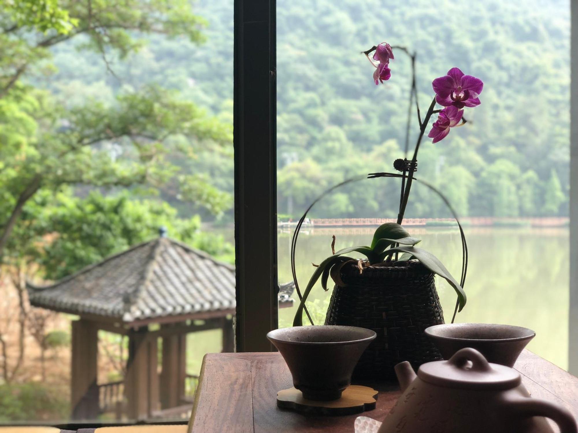 Guilin Heshe Lakeside Resort-Free Pick Up Service Stay Two Nights Exterior photo