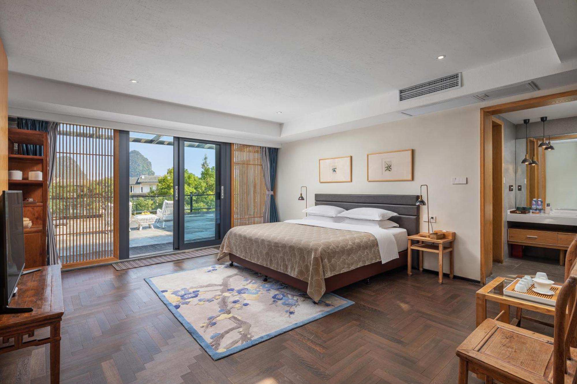 Guilin Heshe Lakeside Resort-Free Pick Up Service Stay Two Nights Exterior photo
